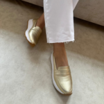 MOCASÍN SNEAKER DAMA DORADO
